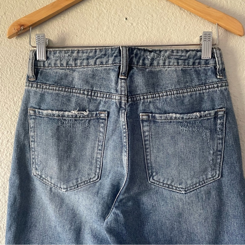 Vervet Jeans Womens 26 Blue Medium Wash Denim Mid Rise Tapered Distressed Ripped - Picture 8 of 12